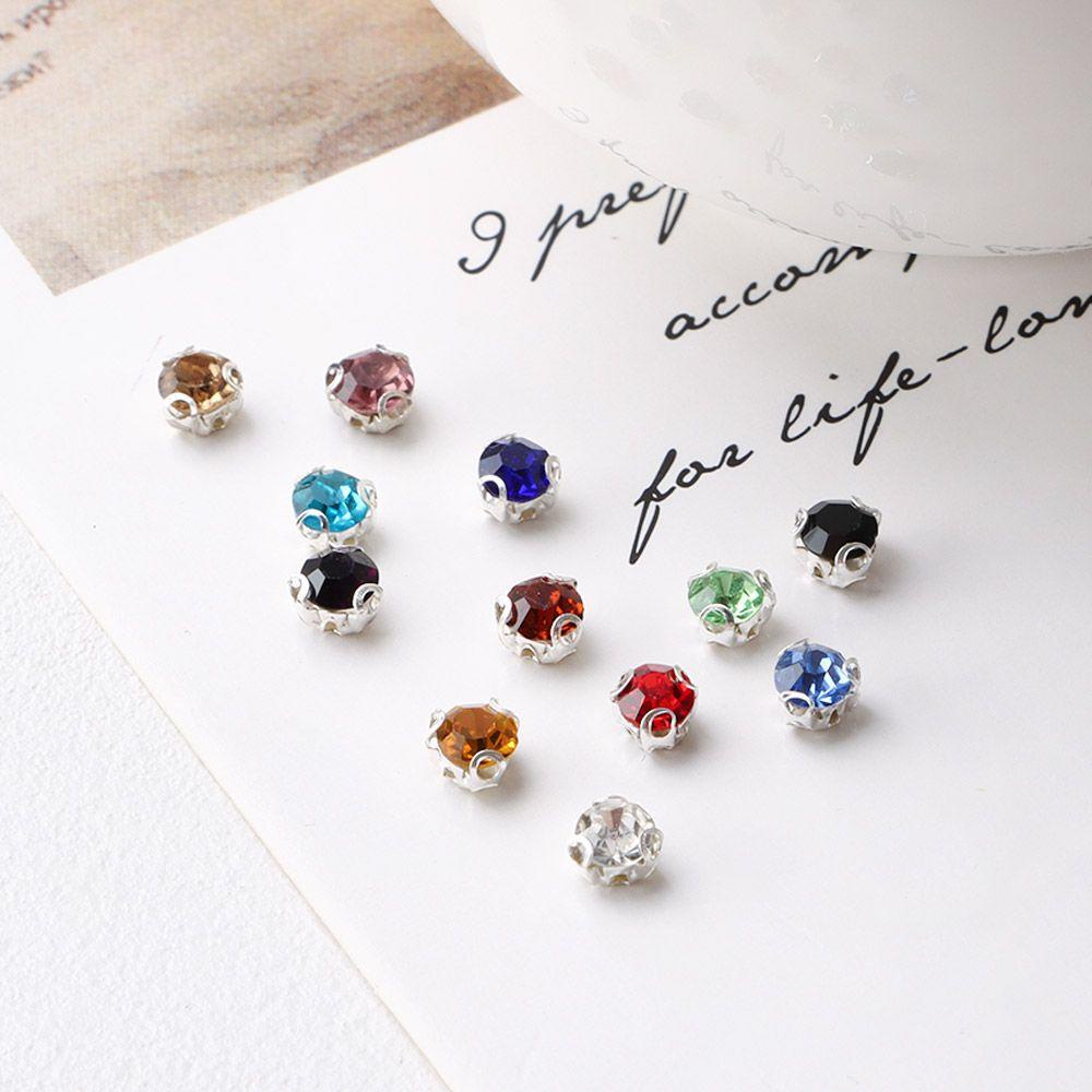 BEBETTERM Set 50 Nút Nhựa Mini 4mm May Quần Áo Búp Bê