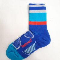 Vớ feetures lửng ngang bắp chân