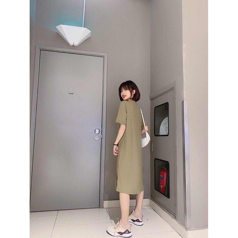 Đầm gân from suông xẻ tà