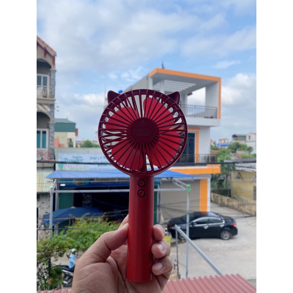 Quạt mini cầm tay tích điện