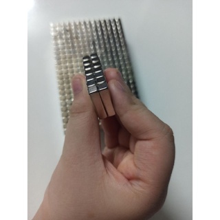 Nam châm hình vuông kích thước 20x5x5mm