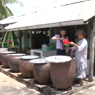 15 chai nước tương Sa Đéc