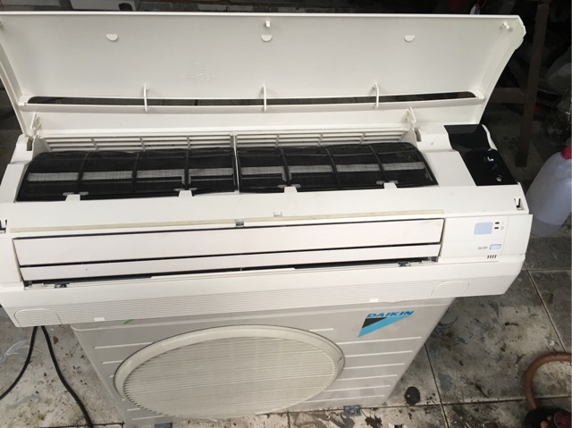 Máy lạnh Daikin (1,5HP) FTNE35MV1V9