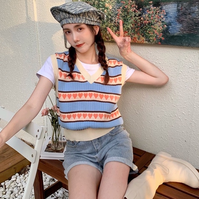 Áo Gile Len Nữ Kiểu Hàn Dáng Vừa, Áo Len Quảng Châu Ulzzang Họa Tiết Trái Tim Dễ Thương Cute | BigBuy360 - bigbuy360.vn