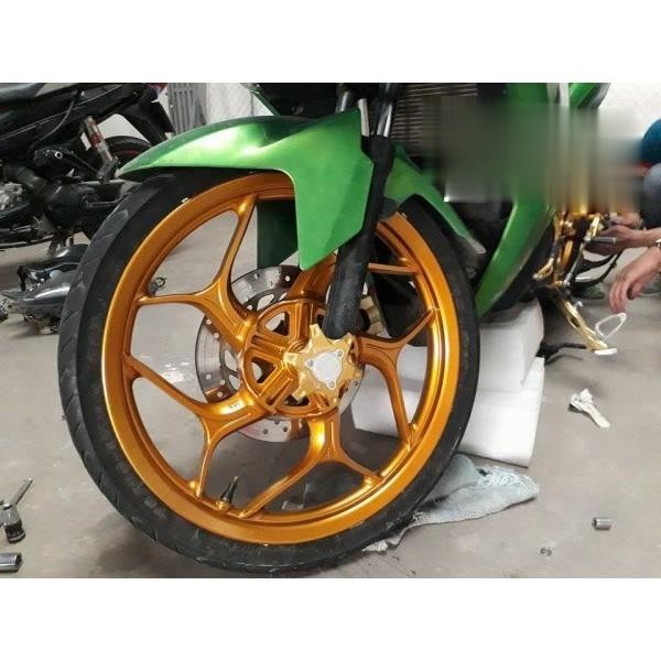 Sơn xịt Samurai màu Vàng Honda - 1102 , Dầu Nhớt 20