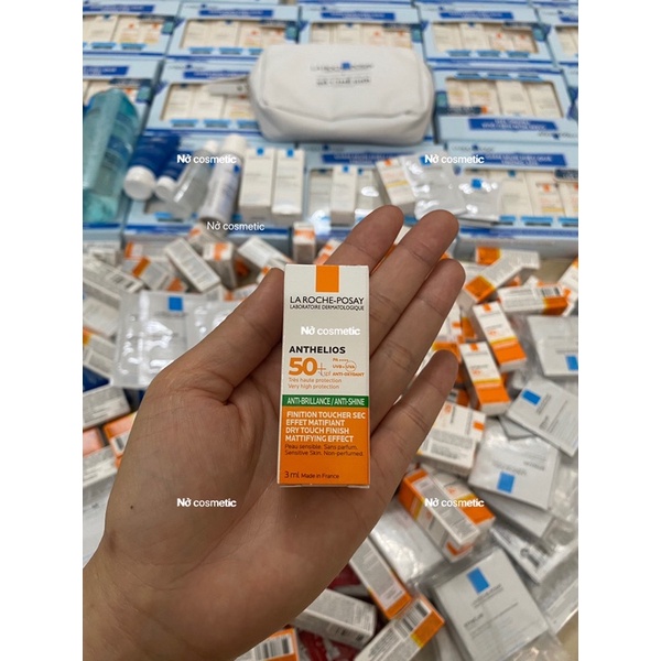 Kem chống nắng giúp kiểm soát bóng nhờn La Roche-Posay Anthelios XL Dry Touch