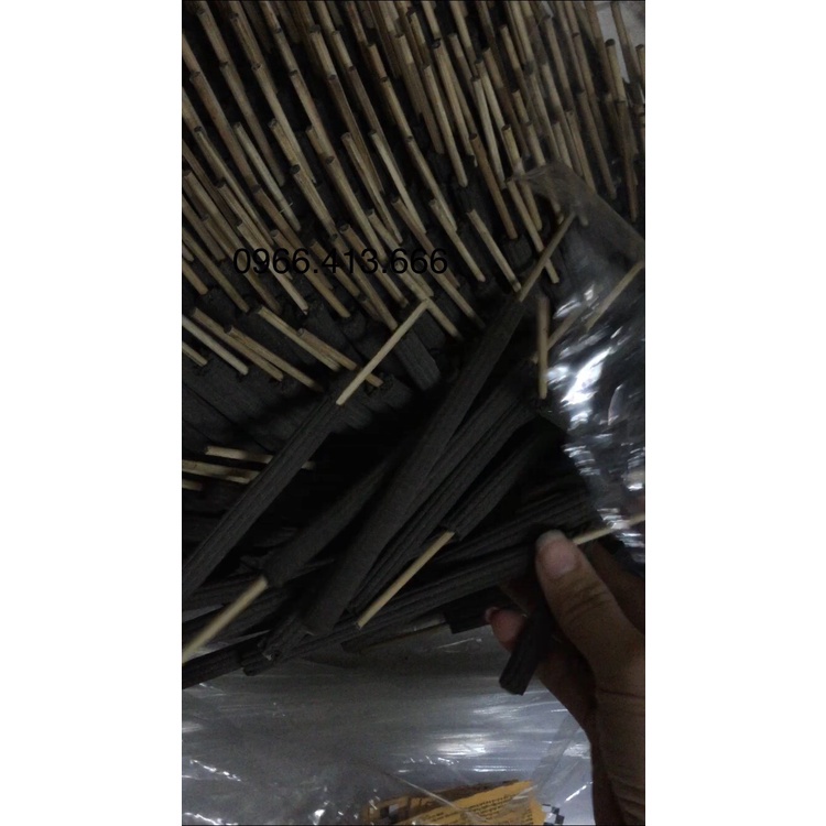 Sx - NHANG BỒ KẾT, Bồ Kết giúp chủ nhà xua đuổi ruồi, muỗi, gián, kiến, hoặc các loại côn trùng khác ra khỏi nhà.