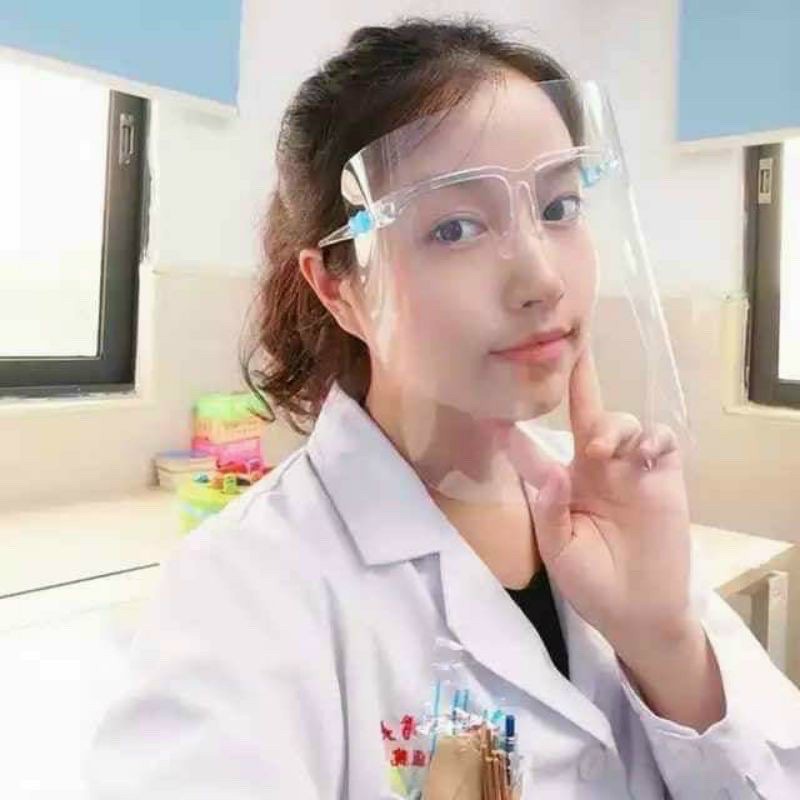 KÍNH CHẮN DẦU MỠ + TIA NƯỚC BỌT LOẠI ĐEO THÔNG THOÁNG | BigBuy360 - bigbuy360.vn