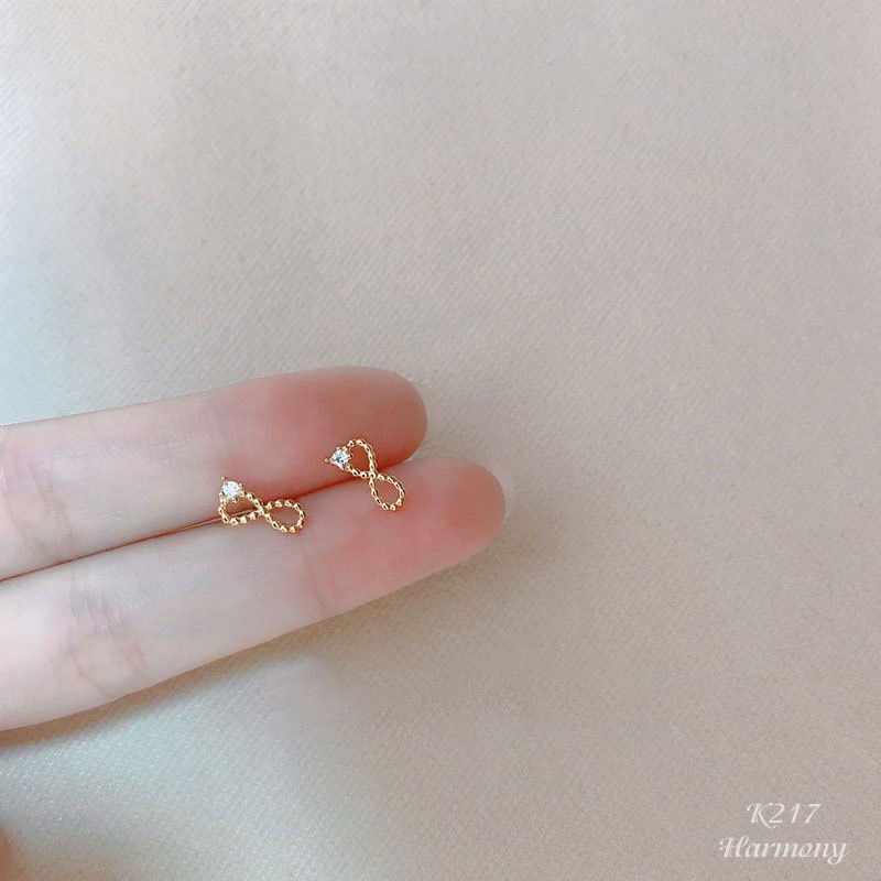 Bông khuyên tai nữ bạc mạ vàng mặt vô cực nhỏ nhắn xinh xắn, nữ tính Infinit | HARMONY ACCESSORIES K217