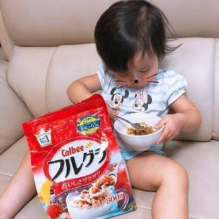 Ngũ cốc CALBEE Nhật Bản