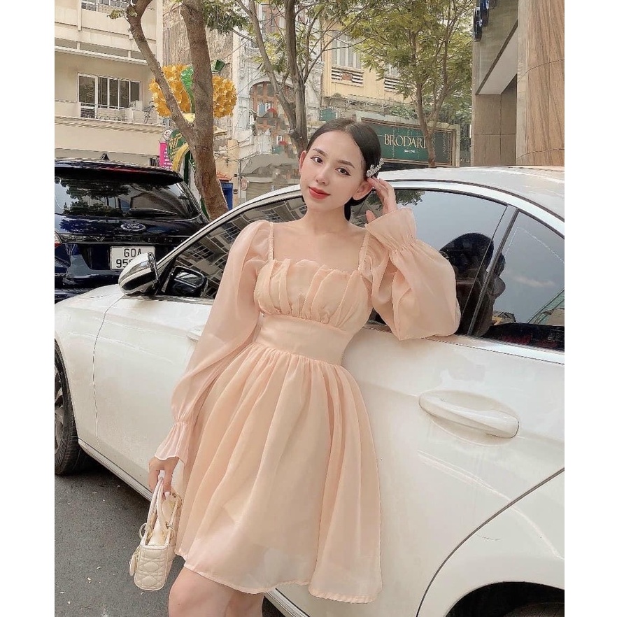 ĐẦM TIỂU THƯ FORM XOÈ CỔ VUÔNG CHẤT VOAN TƠ TAY LOE DÀI