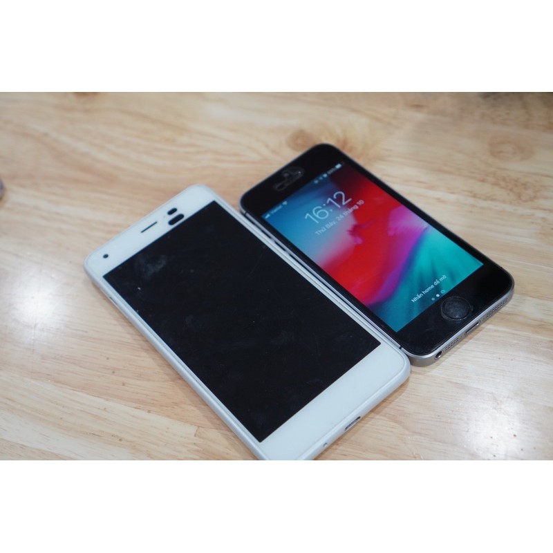 ĐIỆN THOẠI GIÁ RẺ kyocera chống nước 4G, Liên quân, pubg, free fire