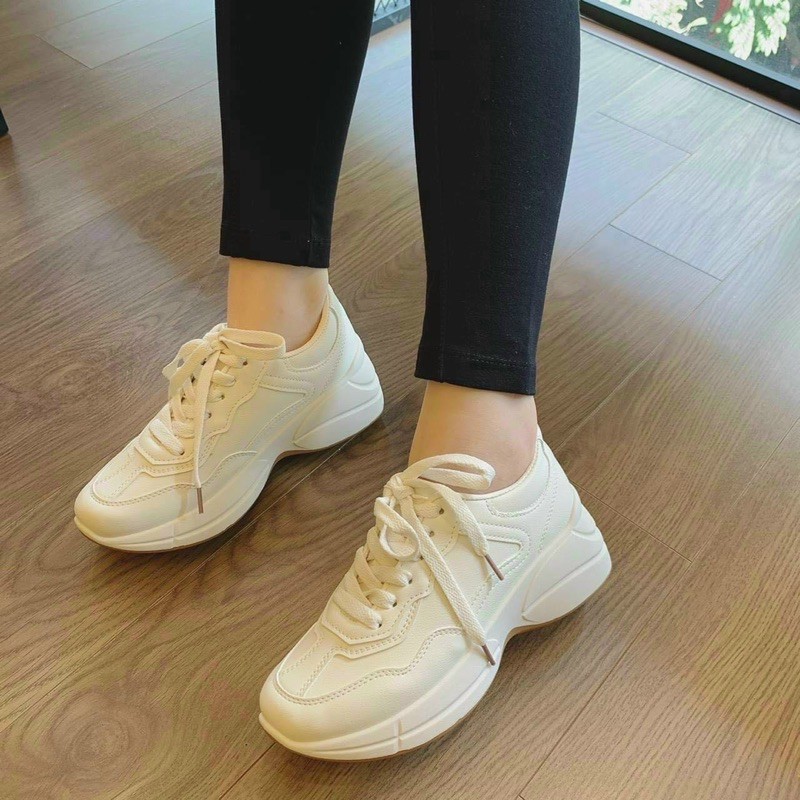 Sneaker thể thao độn đế nâng chiều cao 5cm màu kem tôn da sạch sang phối set gì cũng xinh