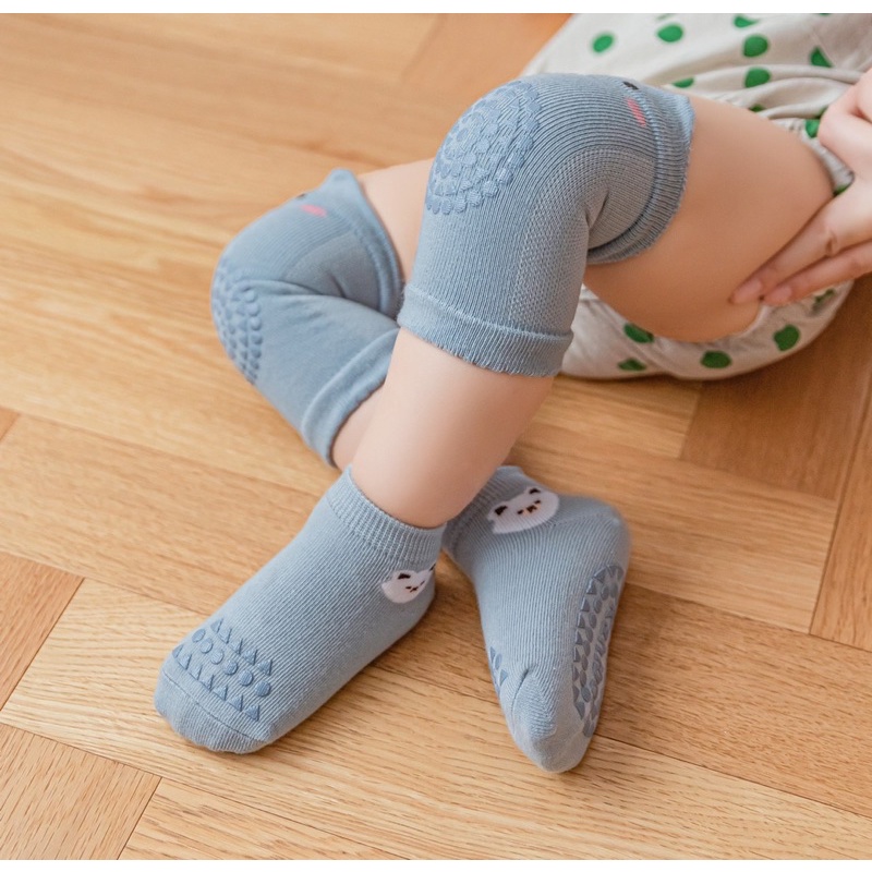 Set vớ + tất tập bò cho bé chống trợt