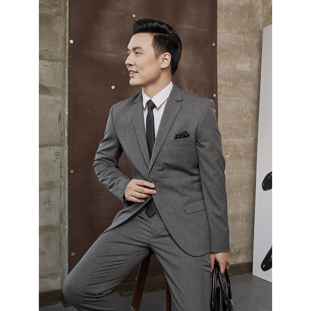 BỘ SUIT ARISTINO 2 khuy lịch lãm, trẻ trung form dáng suông vừa ASU00101