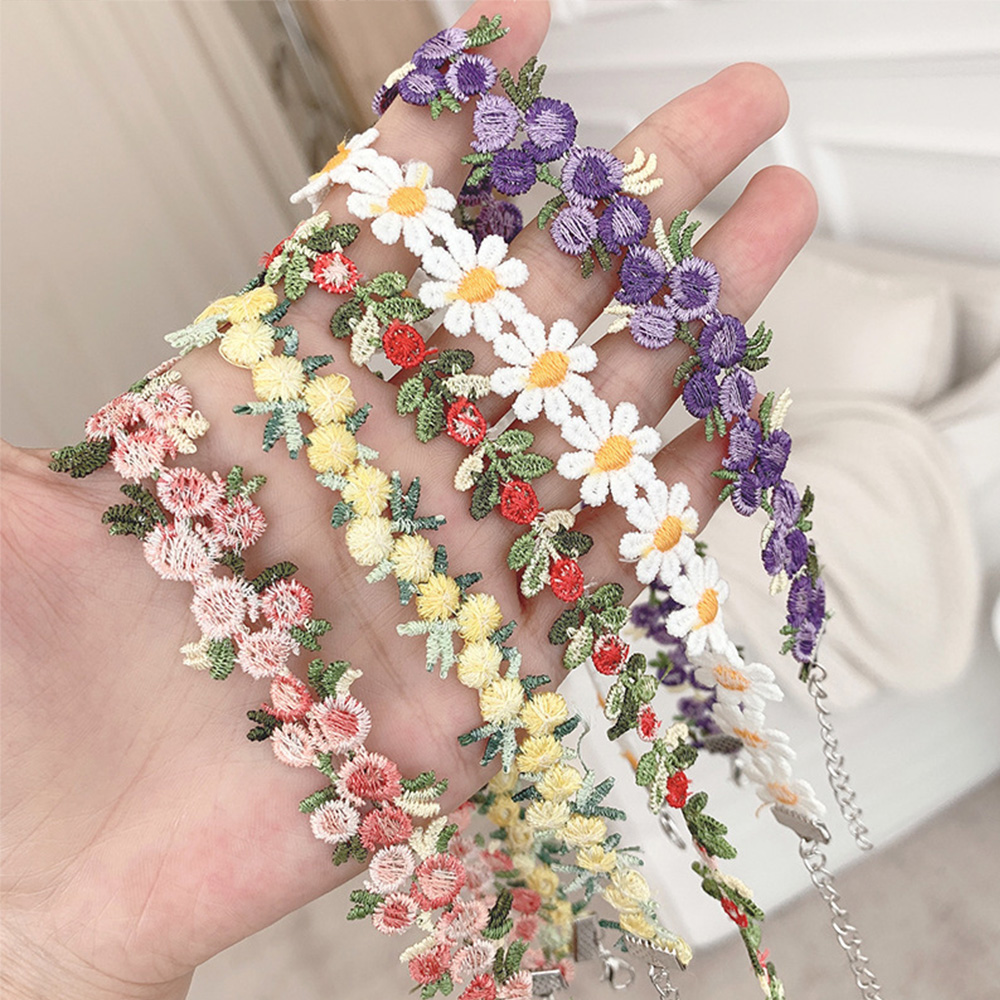 Vòng cổ hình hoa thời trang xinh xắn cho nữ