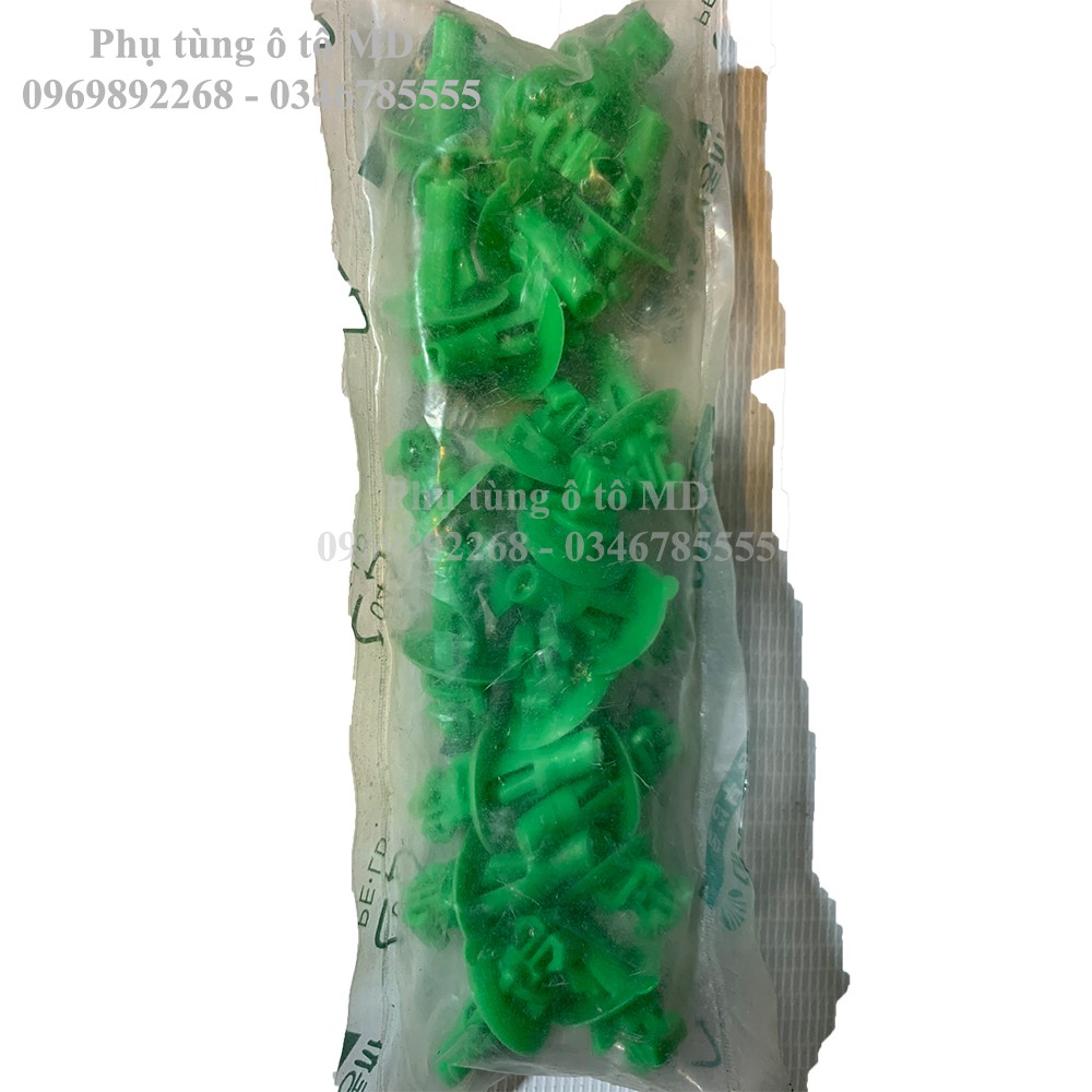 Vít nhựa bắt sàn , ốp phồng xe . Đủ kích cỡ , màu sắc thay thế được cho nhiều dòng xe khác nhau.