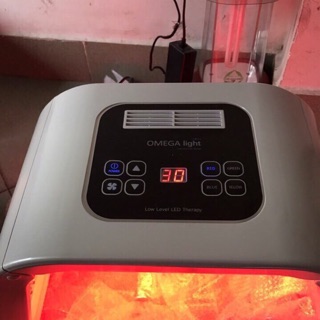 Vòm ánh sáng sinh học omega