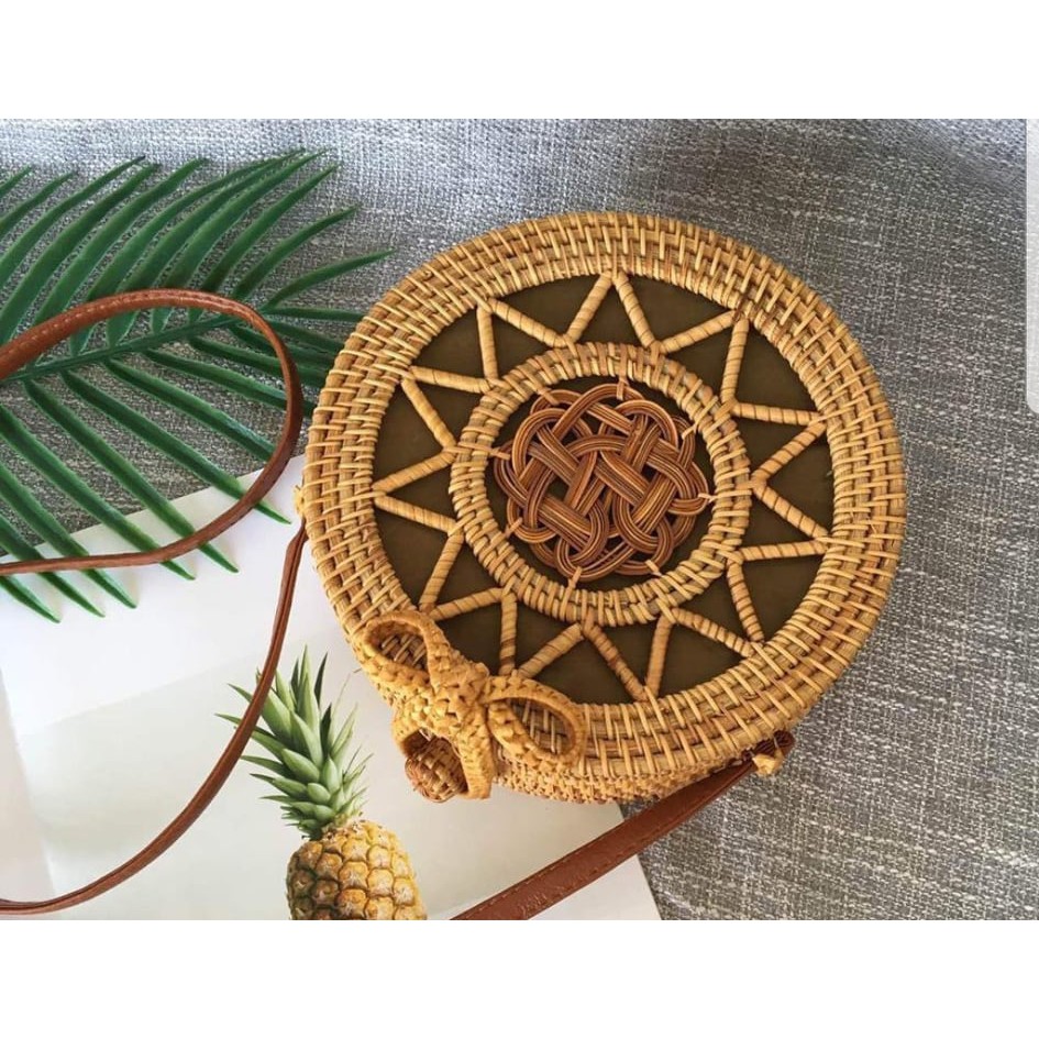 Túi cói tròn họa tiết cổ điển - Hàng y hình