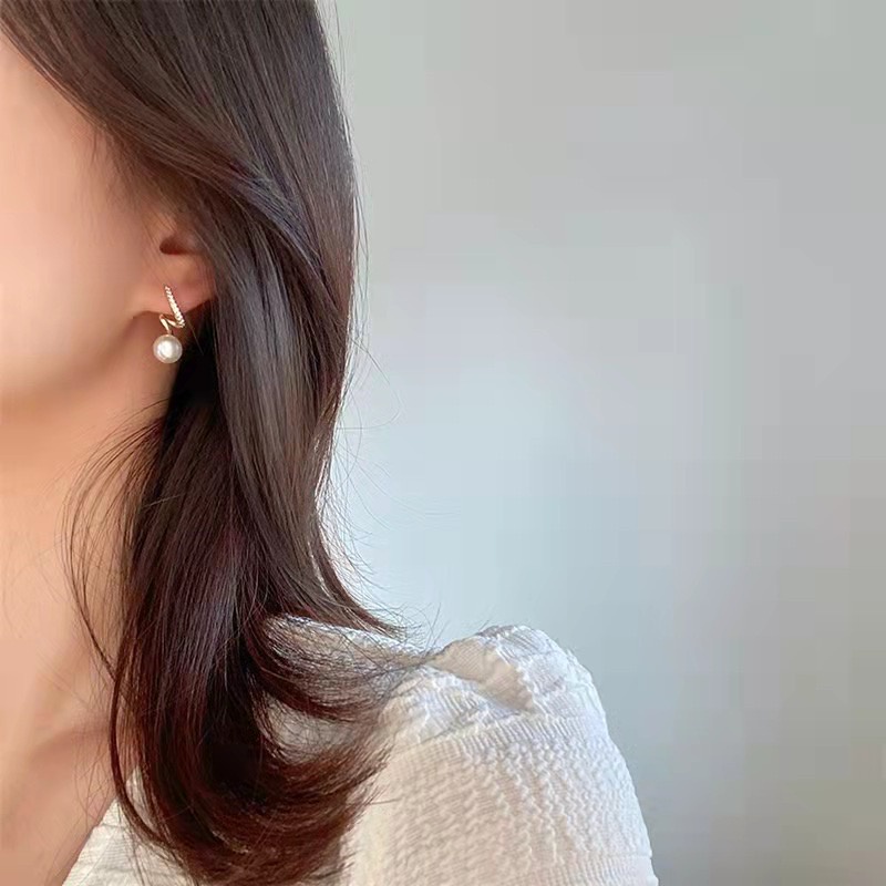 Bông Tai Hàn Quốc Đính Đá Hình Sóng Nước Độc Đáo Mainia Shop