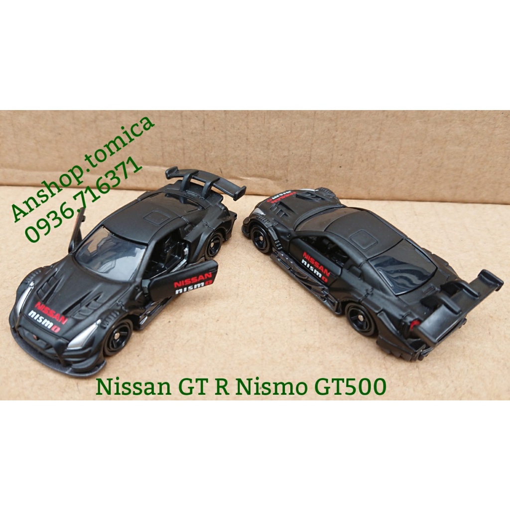 Mô hình xe đua mở được cửa tomica Nhật Bản