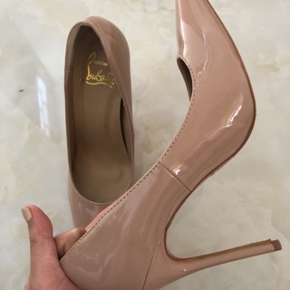 Giày cao gót màu nude size 37