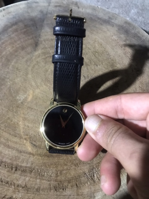 Đồng hồ MOVADO nữ chính hãng Cũ