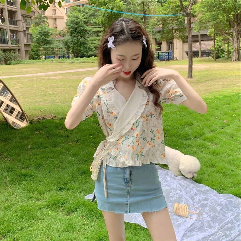 Áo Thun Nữ Ngắn Tay Cổ Chữ V Thời Trang Hàn | BigBuy360 - bigbuy360.vn