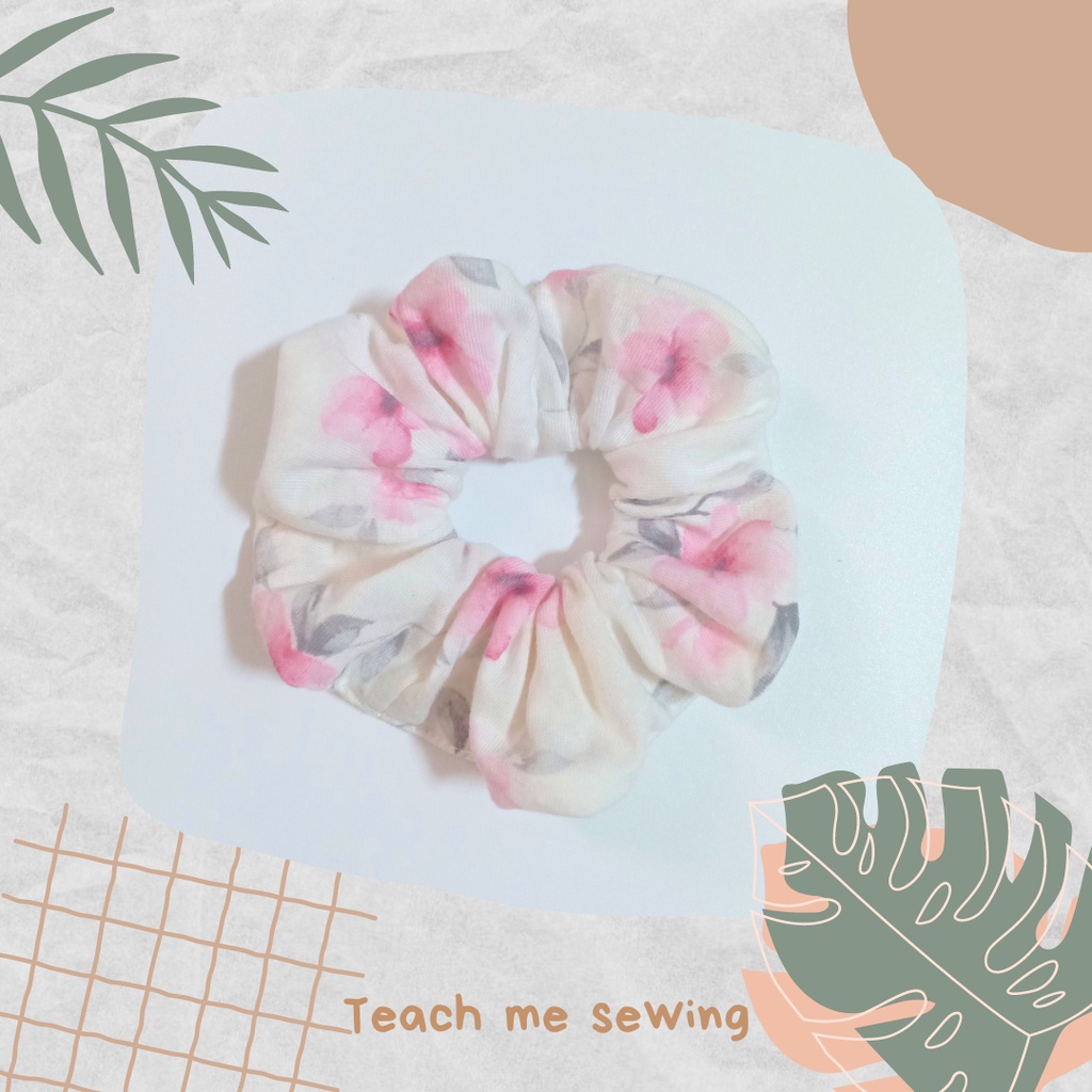 Cột tóc scrunchies họa tiết hoa, baby siêu đáng yêu