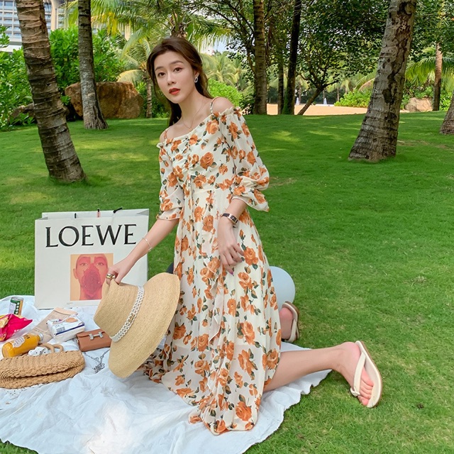 VÁY MAXI VOAN TRỄ VAI HOA ĐI BIỂN