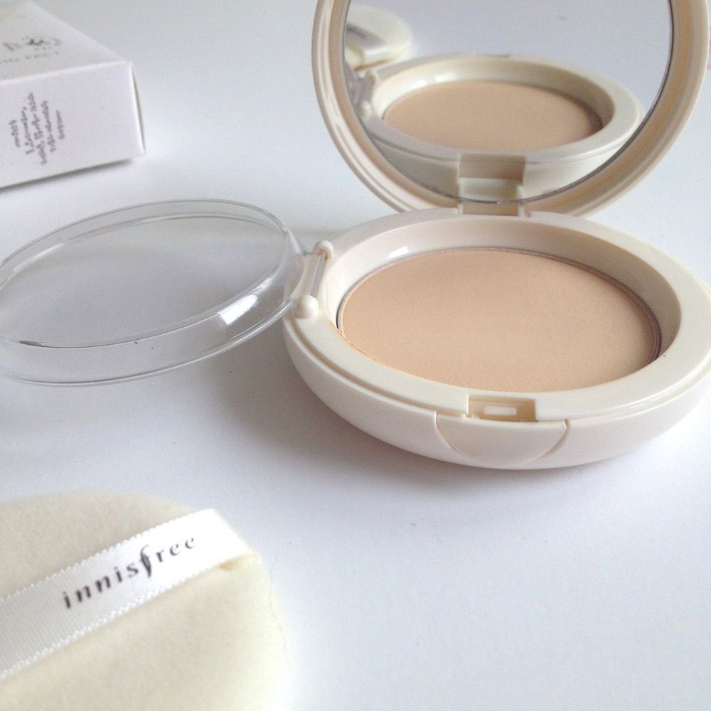 PHẤN PHỦ SE KHÍT LỖ CHÂN LÔNG INNISFREE NO SEBUM BLUR PACT