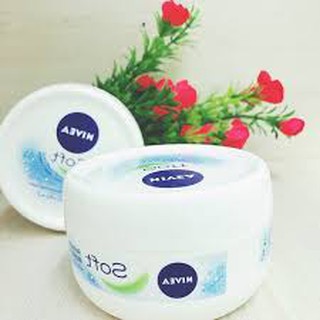 Kem dưỡng làm mềm da NIVEA Soft