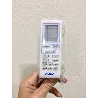 điều khiển điều hòa aqua vuông