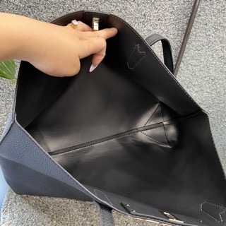 Túi tote GUESS