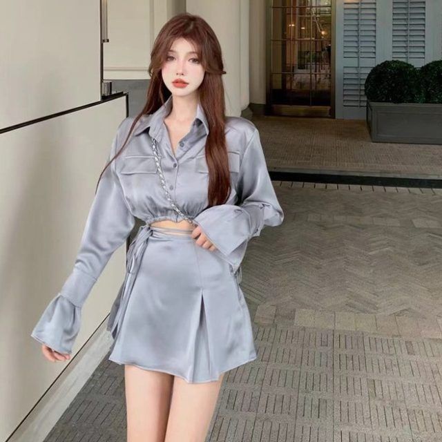 Fashionable leisurely suit women's summer 2022 new short Korean version sexy slim shirt temperament half-body suit