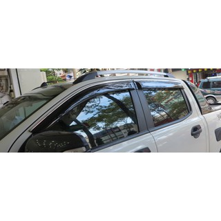 Vè che mưa Ford Ranger