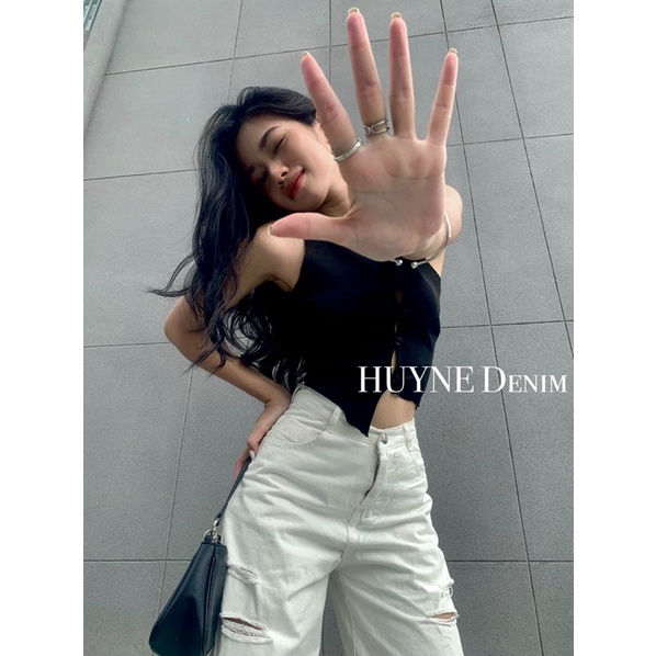 Quần kaki jean ống rộng màu trắng kiểu rách cá tính - quần bò hot trend  HUYNE Denim