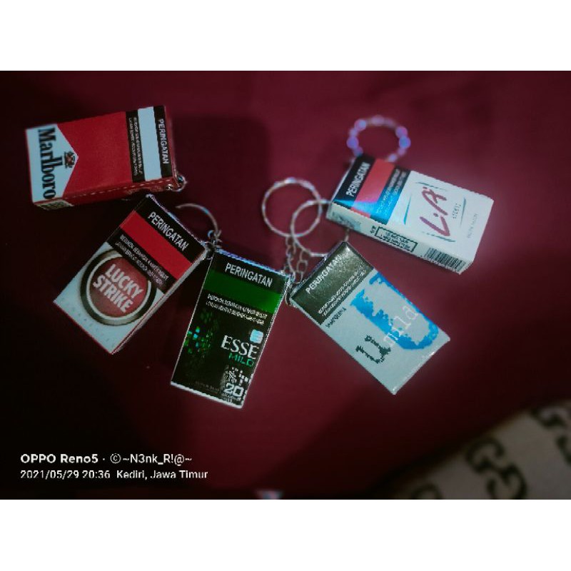 Miniature Cigarette Cigar Tobaco Keychain