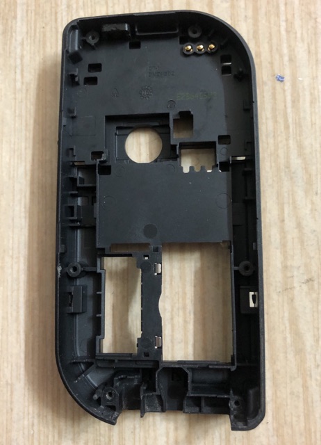 Khung sườn  Nokia 7610 chiếc lá
