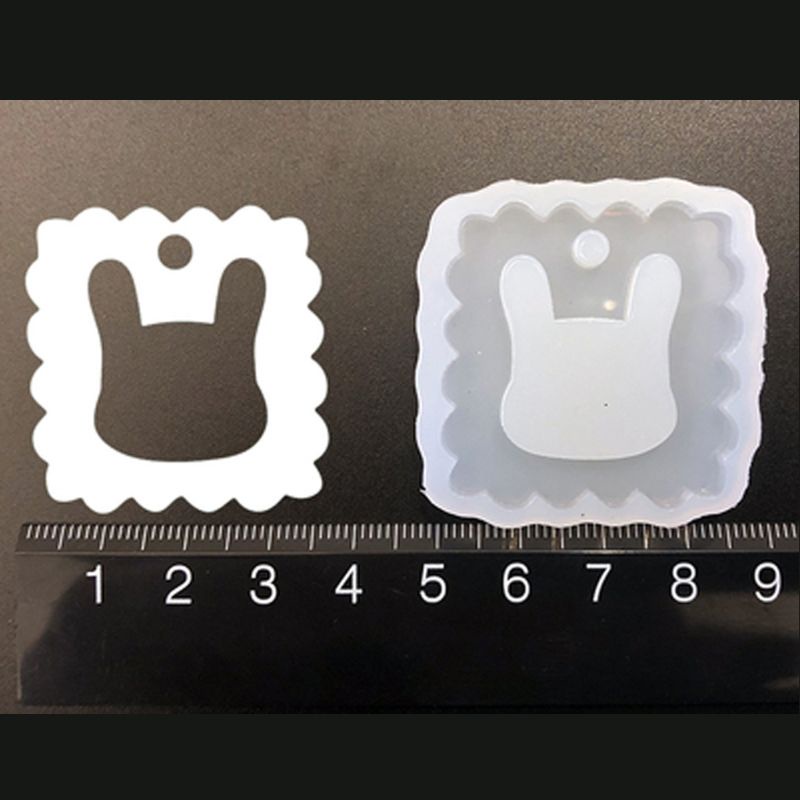 Sa Set 4 Khuôn Làm Móc Khóa / Vòng cổ Hình Cỏ Ba Lá Xinh Xắn