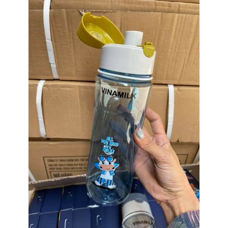 Bình Nước 700ml nhựa Duy Tân của Vinamilk