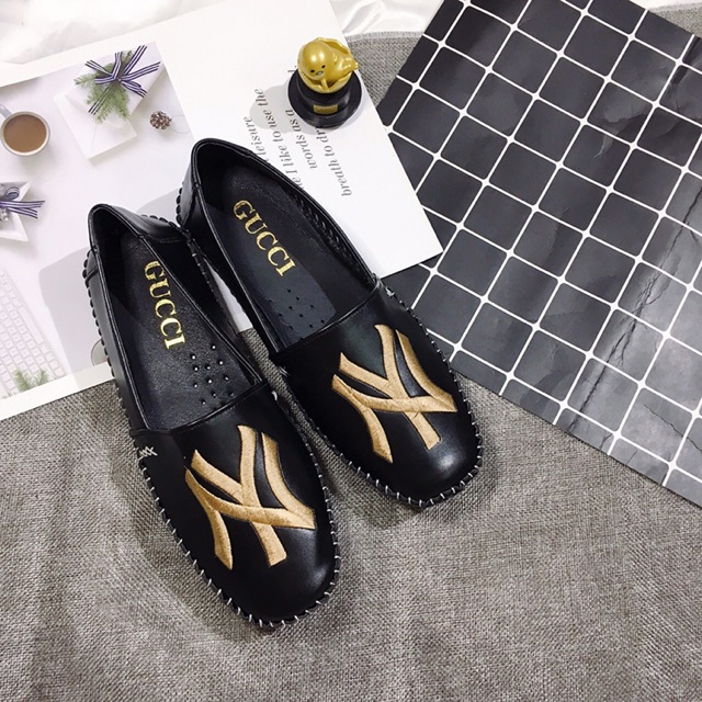 [Siêu sale hôm nay] BÁN SỈ GIÀY SLIP ON ĐẾ DẺO THÊU CHỮ NY 2 MÀU CỰC HOT HIT