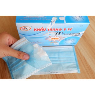 Hộp 50 cái khẩu trang y tế 4 lớp, kháng khuẩn, màu xanh người lớn (1c)