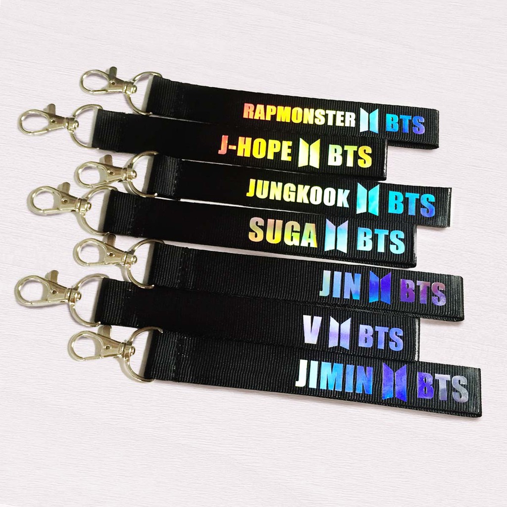 Name tag BTS quà tặng trang trí