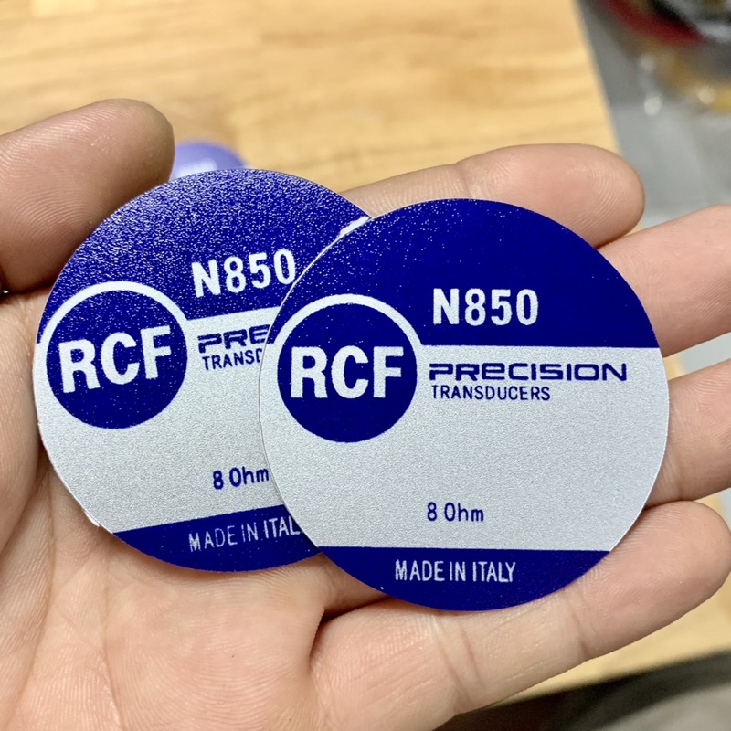 Tem Dán Từ Loa RCF, đơn giá 1 cặp .