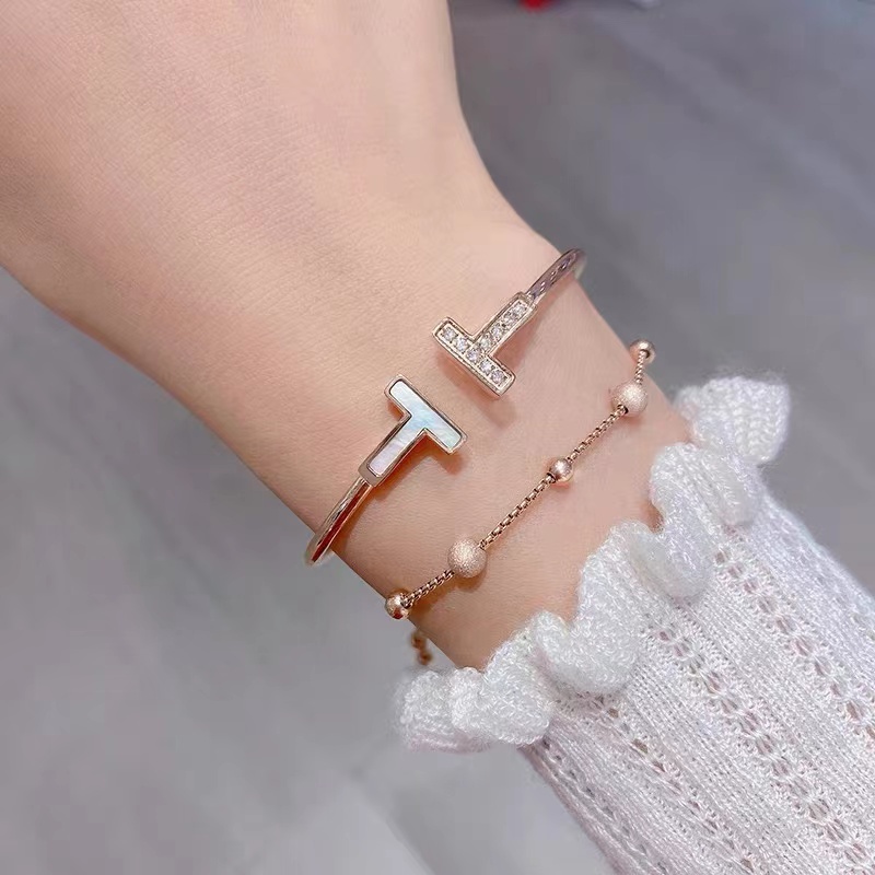 Hàng Mới Về Vòng Tay Chuỗi Hạt Cỡ Nhỏ Bằng Thép Titan Mạ Vàng Hồng 18K Thiết Kế Đơn Giản Dễ Phối Đồ