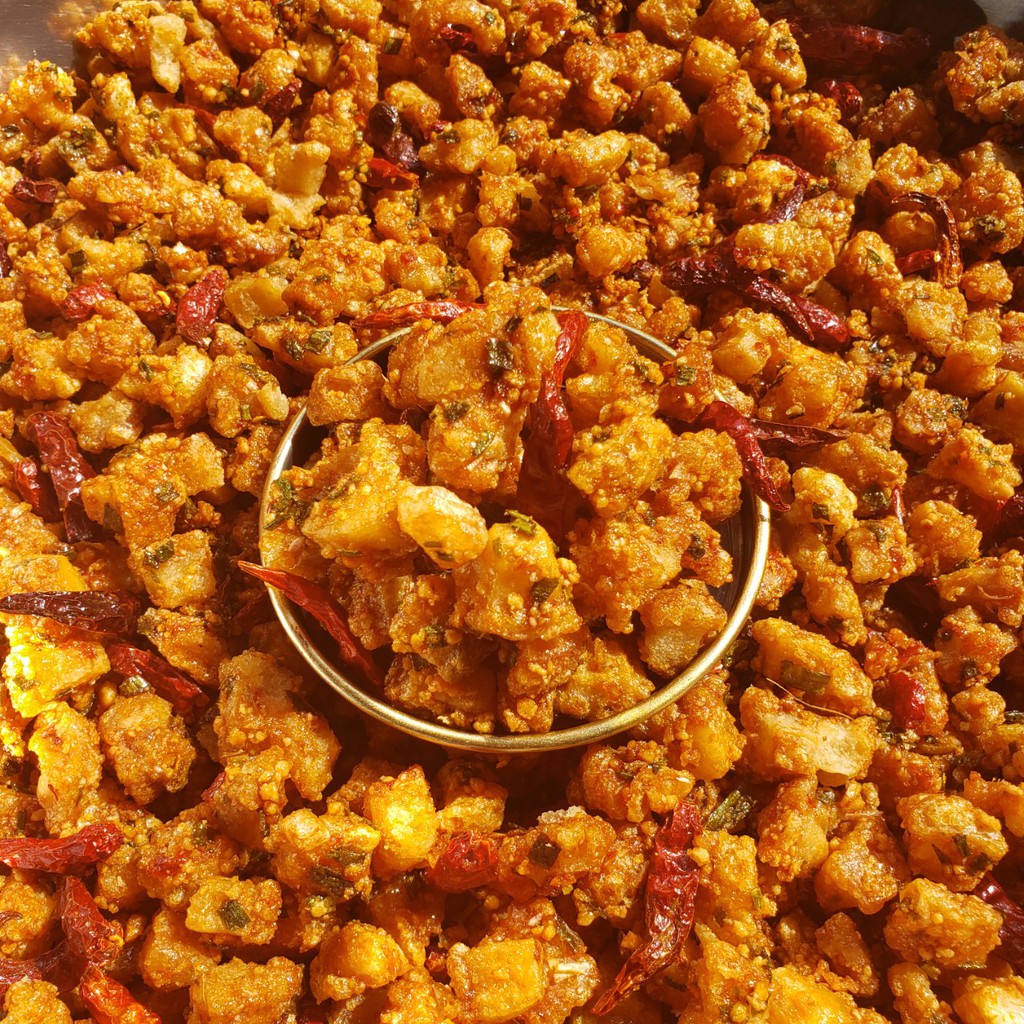 [Mã 77FMCGSALE1 giảm 10% đơn 250K] Tóp Mỡ Liền Da Sốt Mắm Hành Lon 100Gram | BigBuy360 - bigbuy360.vn