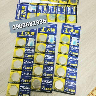 Vỉ 5 viên pin nút CR2025