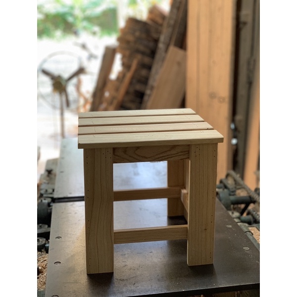Đôn Pallet gỗ tự nhiên / 30x30 , cao 30cm