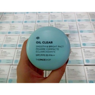 Phấn Nén Oil Clear Smooth & Bright Pact